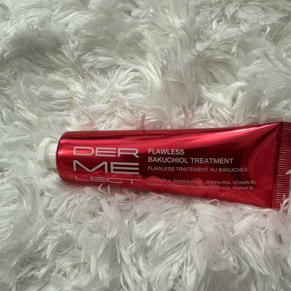 DERMELECT
Flawless Bakuchiol Treatment - Picture 4 of 4